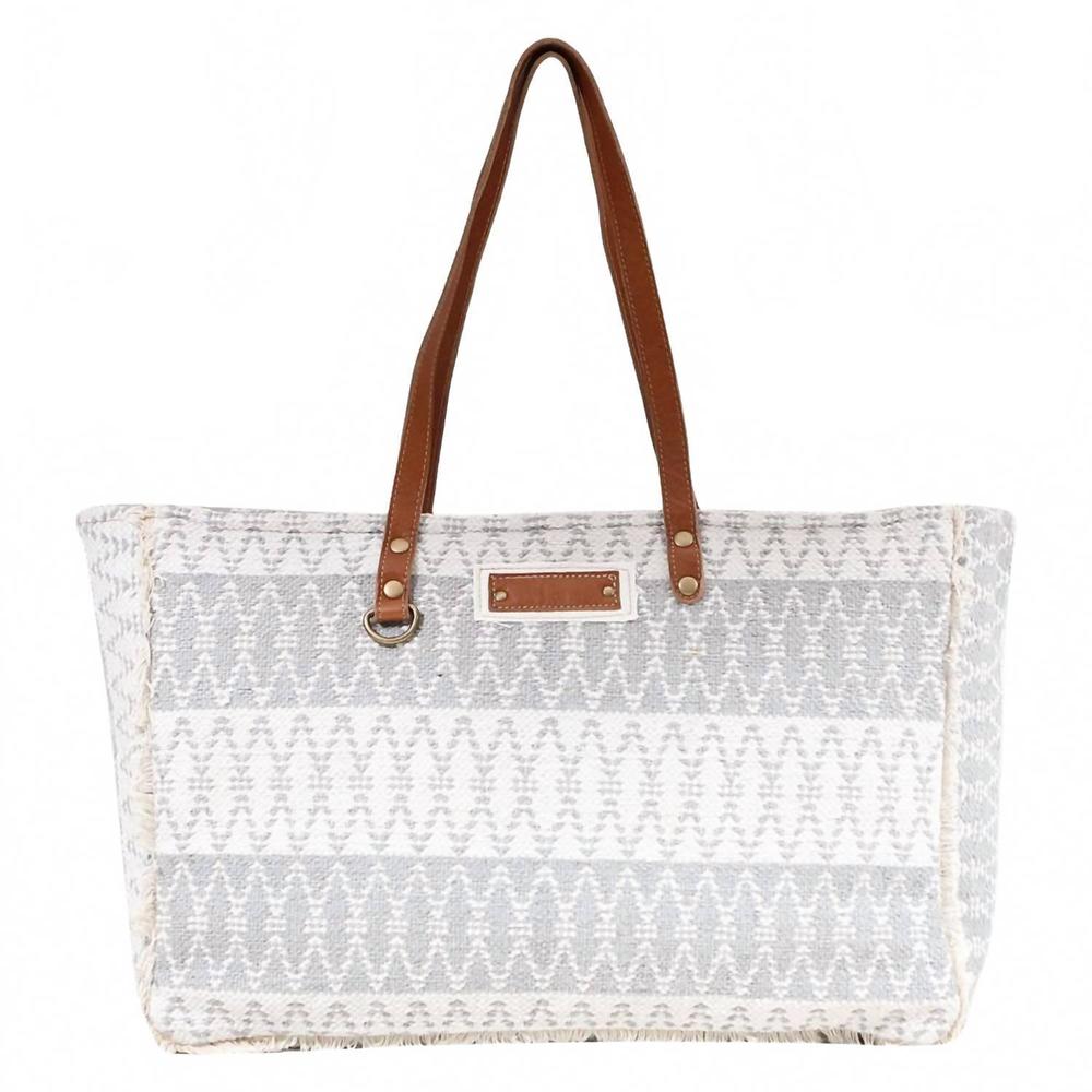 NEW MYRA BAGS women's snowy weekender bag in beige